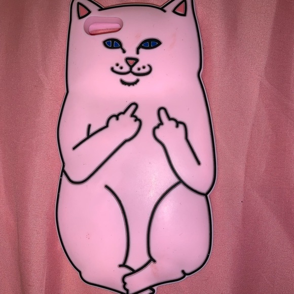 clothes - Picture 3 of 8